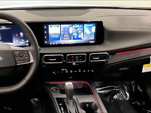 New 2026 Nissan Sentra SV w/ SV Convenience Package FWD image 8