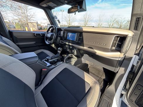 Used 2021 Ford Bronco Big Bend image 11