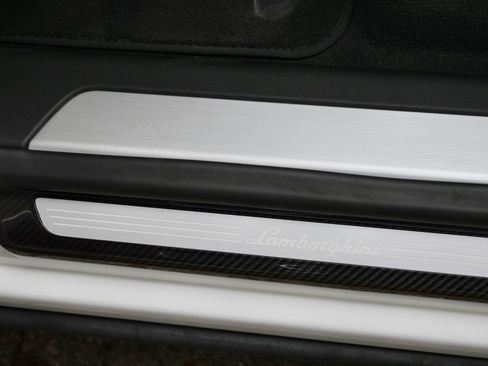 Used 2023 Lamborghini Urus S image 18