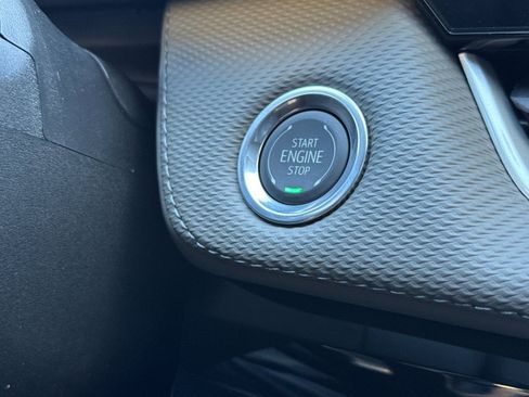 New 2026 Chevrolet Equinox LT w/ Convenience Package II image 25