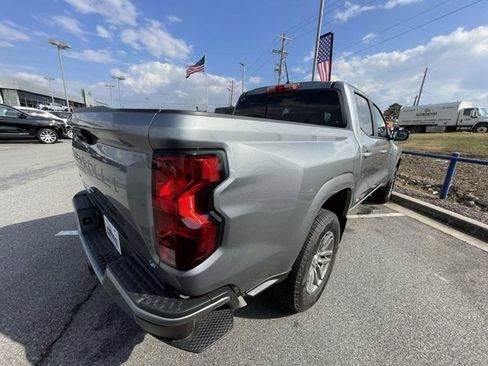 Used 2024 Chevrolet Colorado LT w/ LT Convenience Package image 6