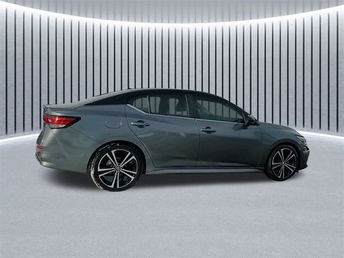 Used 2020 Nissan Sentra SR image 4
