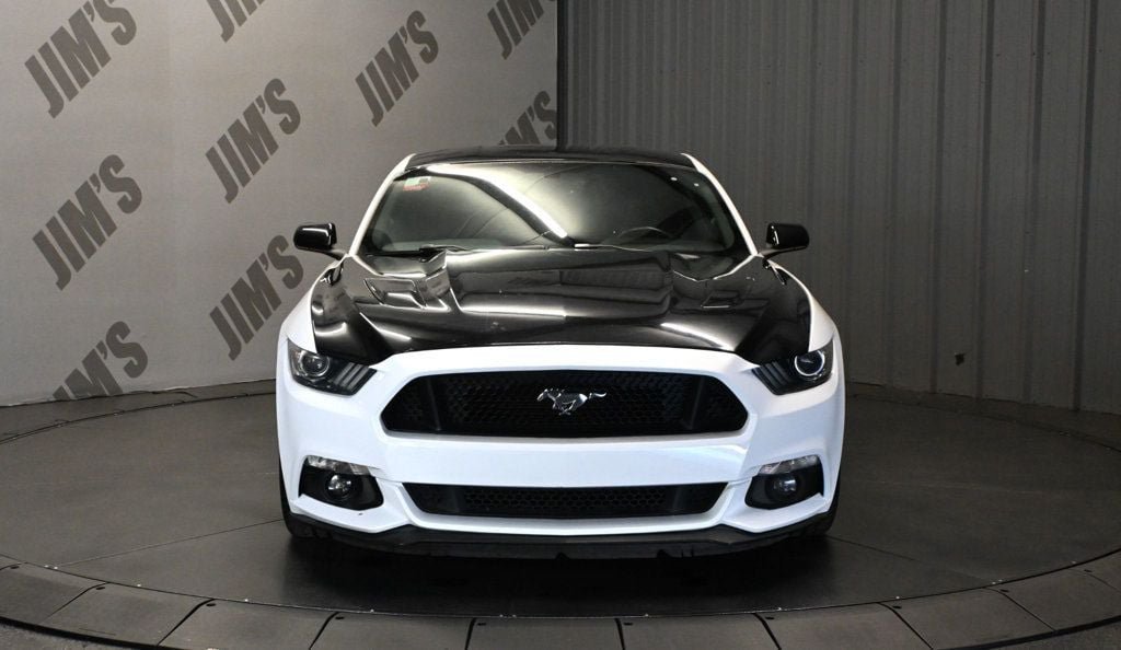 Used 2015 Ford Mustang GT RWD image 2
