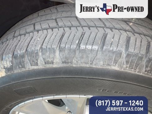 Used 2024 Chevrolet Silverado 1500 Custom image 10