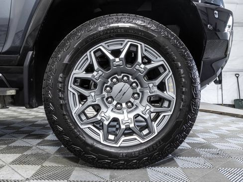Used 2025 GMC Hummer EV 3X AWD/4WD image 45