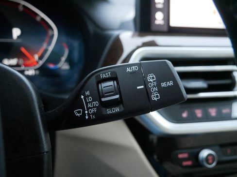 Used 2022 BMW X3 xDrive30i w/ Premium Package image 26