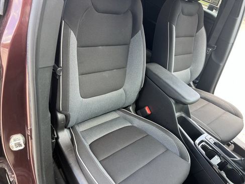 Used 2022 Chevrolet TrailBlazer LT w/ Convenience Package AWD/4WD image 28