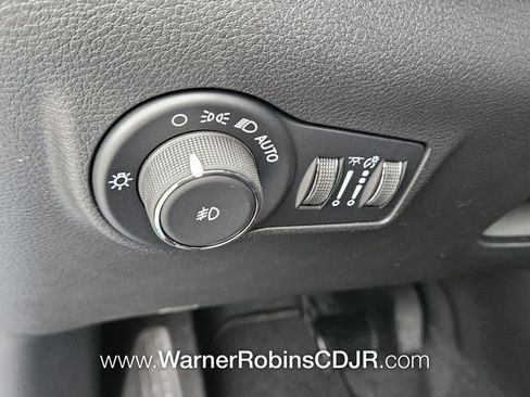 New 2026 Jeep Compass Latitude image 25