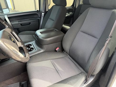 Used 2013 Chevrolet Silverado 2500 LT w/ Interior Plus Package image 14