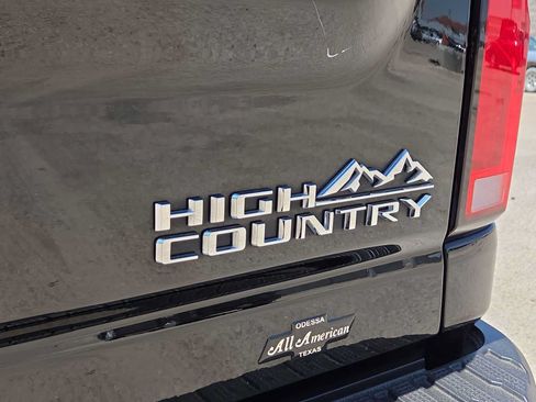 Used 2025 Chevrolet Silverado 2500 High Country w/ Technology Package AWD/4WD image 11