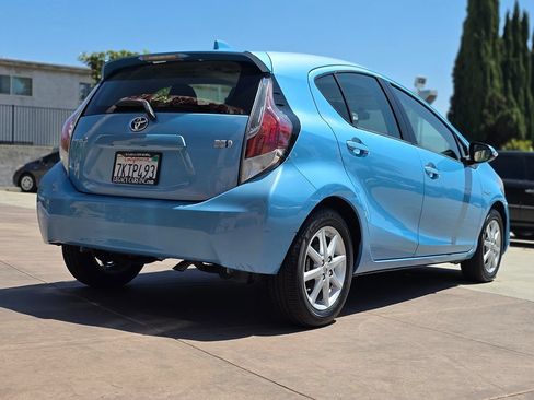Used 2015 Toyota Prius C Three FWD image 12