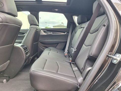 New 2026 Cadillac XT5 Luxury w/ LPO, ONYX Package FWD image 11