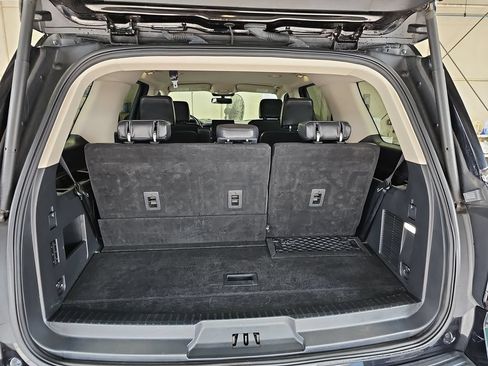 Used 2024 Ford Expedition XLT AWD/4WD image 12