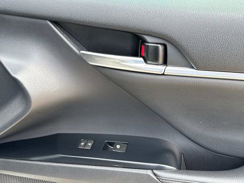 Used 2020 Toyota Camry XSE FWD image 20