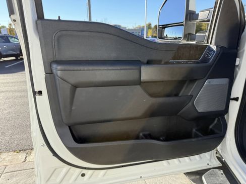 Used 2023 Ford F250 Lariat w/ Lariat Ultimate Package image 16