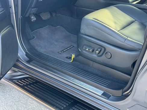 Certified 2023 Lexus GX 460 Premium image 24