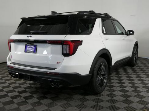 New 2025 Ford Explorer ST image 3