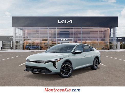 New 2025 Kia K4 EX image 1
