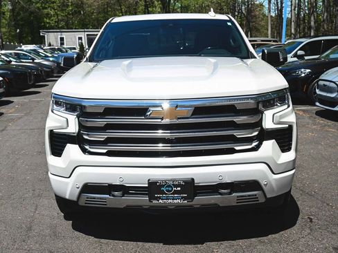 Used 2024 Chevrolet Silverado 1500 High Country w/ Max Trailering Package AWD/4WD image 2