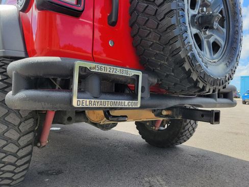 Used 2018 Jeep Wrangler Sport image 15