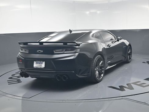 Used 2017 Chevrolet Camaro ZL1 RWD image 9