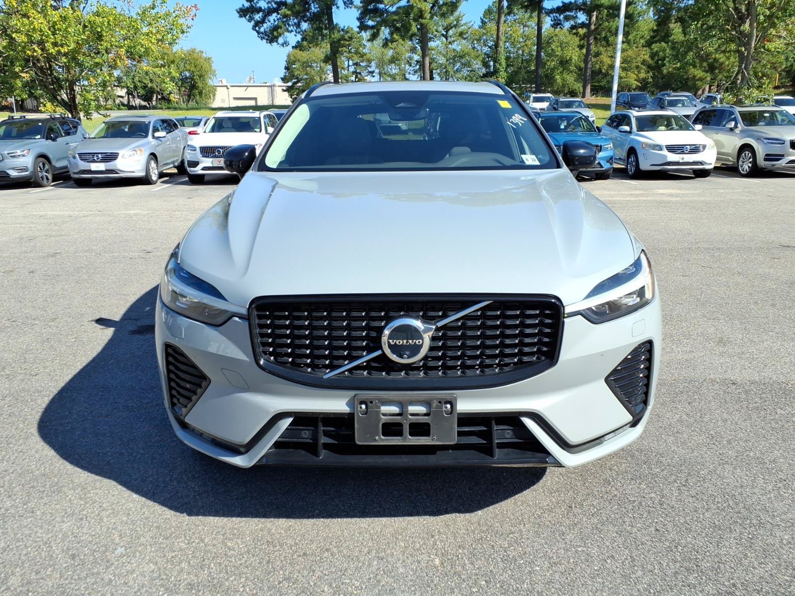 Used 2024 Volvo XC60 B5 Plus w/ Protection Package Premier AWD/4WD image 10