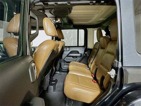 Used 2021 Jeep Wrangler Unlimited Rubicon image 22