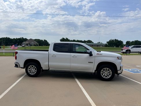 Used 2020 Chevrolet Silverado 1500 LT w/ Texas Edition AWD/4WD image 7