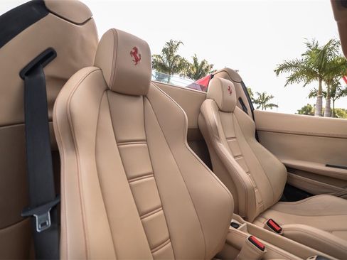 Certified 2013 Ferrari 458 Spider Base image 44