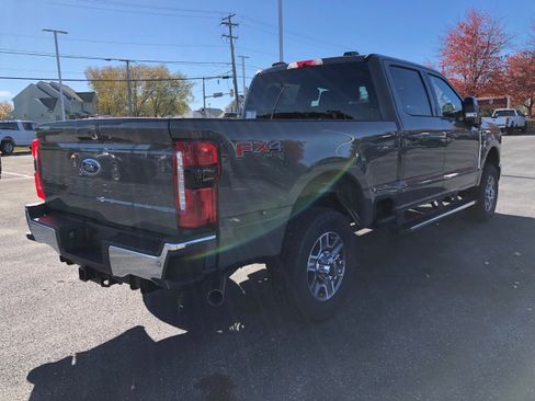 New 2026 Ford F250 Lariat w/ FX4 Off-Road Package image 5