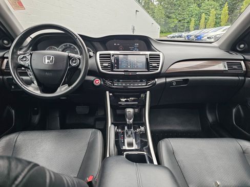 Used 2017 Honda Accord EX-L image 21