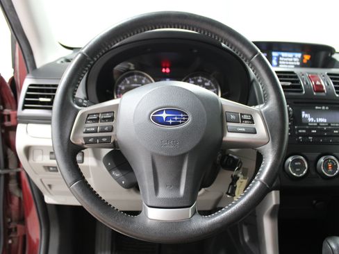 Used 2014 Subaru Forester 2.5i Limited AWD/4WD image 9