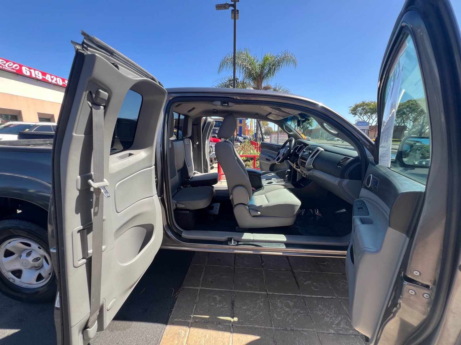 Used 2012 Toyota Tacoma PreRunner w/ SR5 Pkg RWD image 31