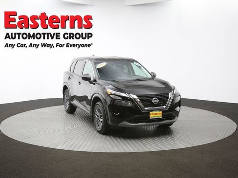 Used 2022 Nissan Rogue S image 47
