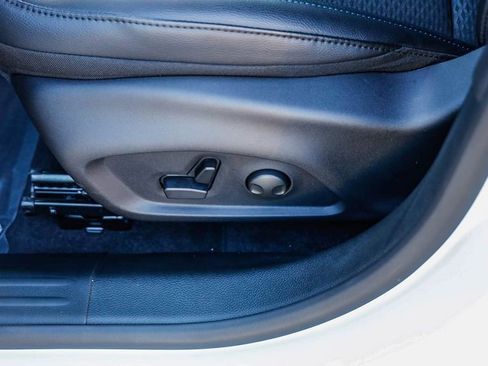 New 2026 Jeep Compass Latitude image 22