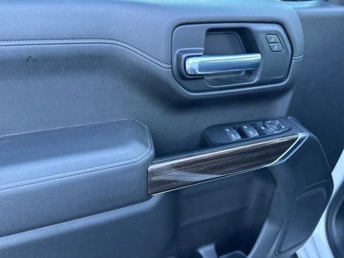 Certified 2022 Chevrolet Silverado 1500 RST image 17
