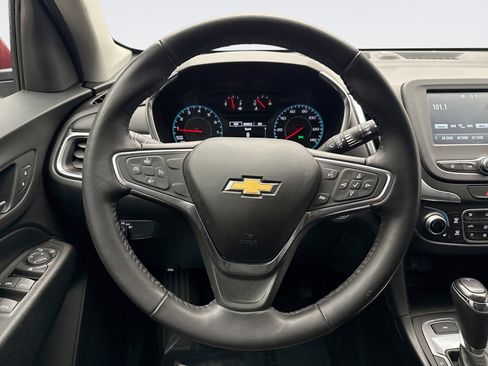 Used 2018 Chevrolet Equinox LT image 12