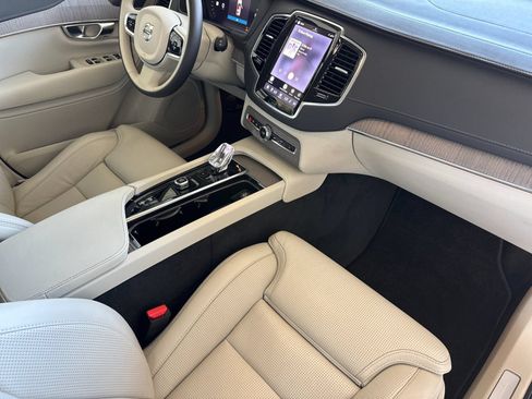 Certified 2023 Volvo XC90 T8 Ultimate w/ Protection Package Premier AWD/4WD image 21