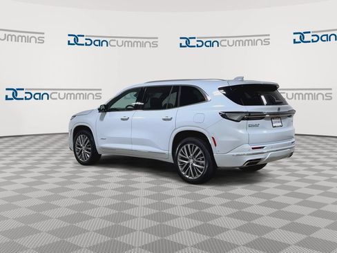 Used 2026 Buick Enclave Avenir w/ Super Cruise Package AWD/4WD image 6