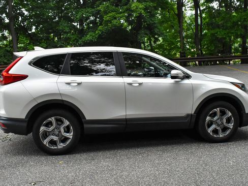 Used 2017 Honda CR-V EX-L image 9