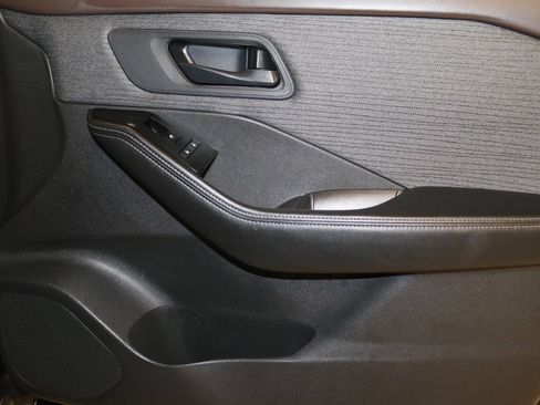 Used 2021 Nissan Rogue S FWD image 66