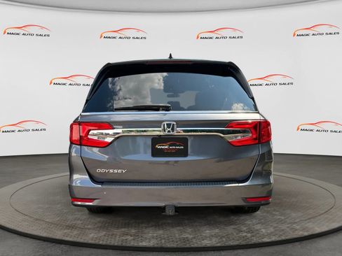 Used 2018 Honda Odyssey EX image 9