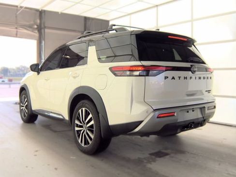 Used 2023 Nissan Pathfinder Platinum AWD/4WD image 5