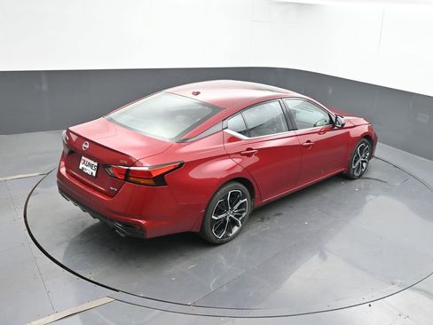 Used 2024 Nissan Altima 2.5 SR w/ SR Premium Package image 45