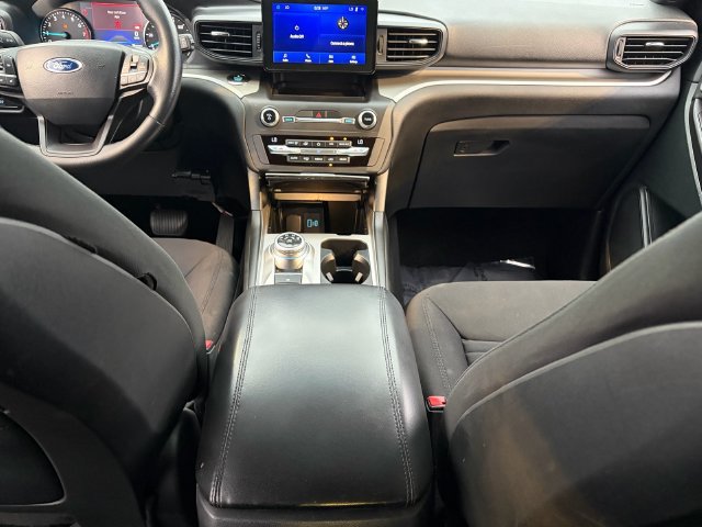Used 2020 Ford Explorer XLT RWD image 9