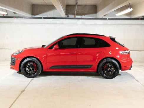 Certified 2023 Porsche Macan GTS AWD/4WD image 2