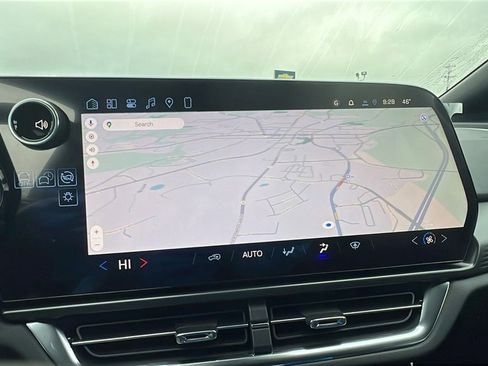 New 2026 Chevrolet Equinox EV LT image 22