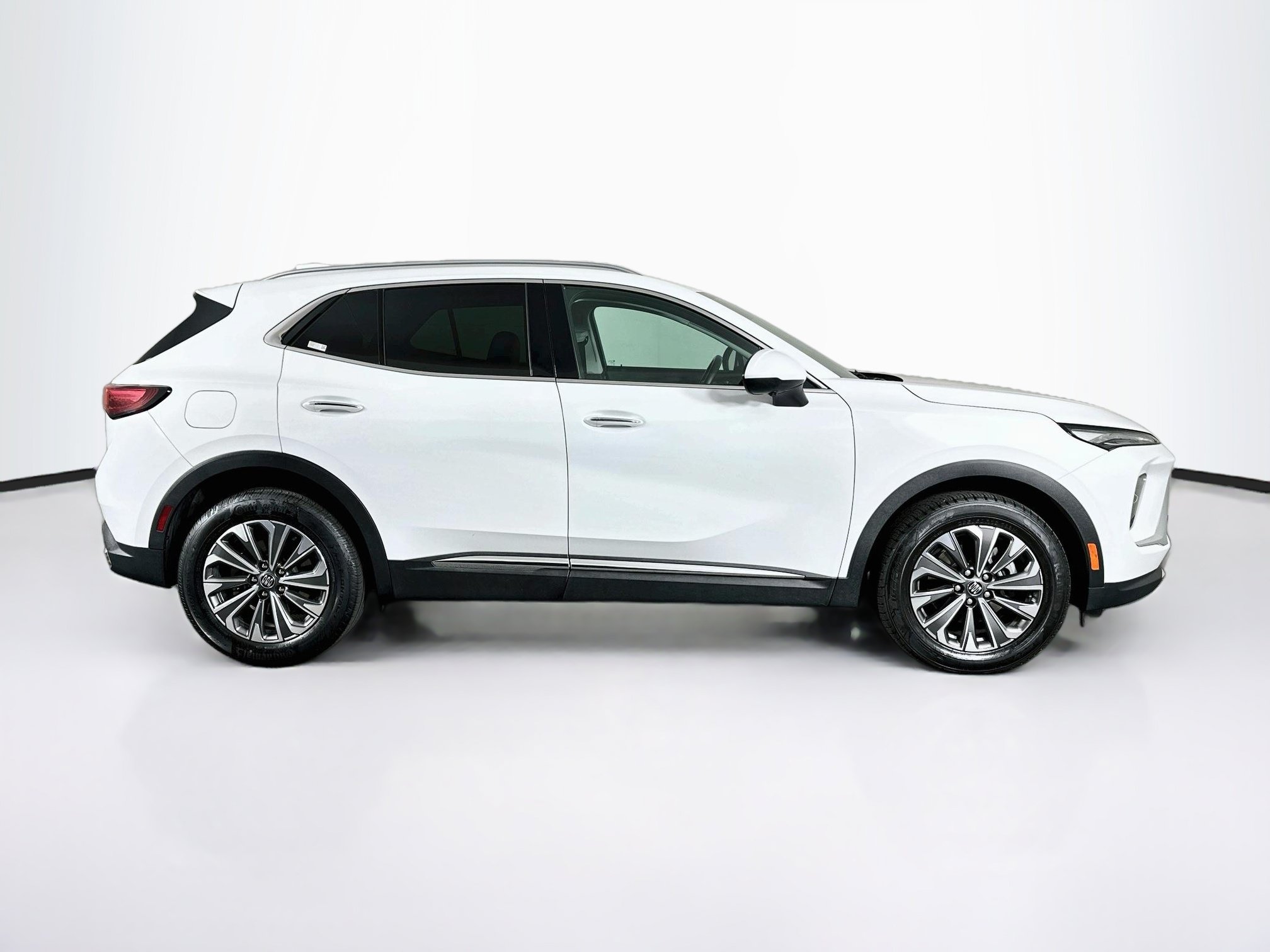Used 2024 Buick Envision Preferred AWD/4WD image 10