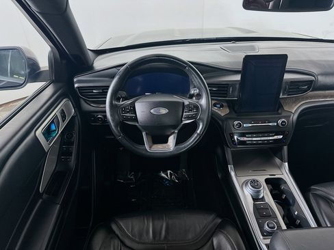 Used 2020 Ford Explorer Platinum w/ Premium Technology Package AWD/4WD image 23