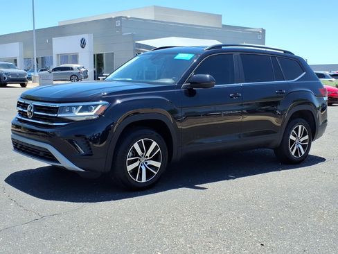 Certified 2023 Volkswagen Atlas SE FWD image 3